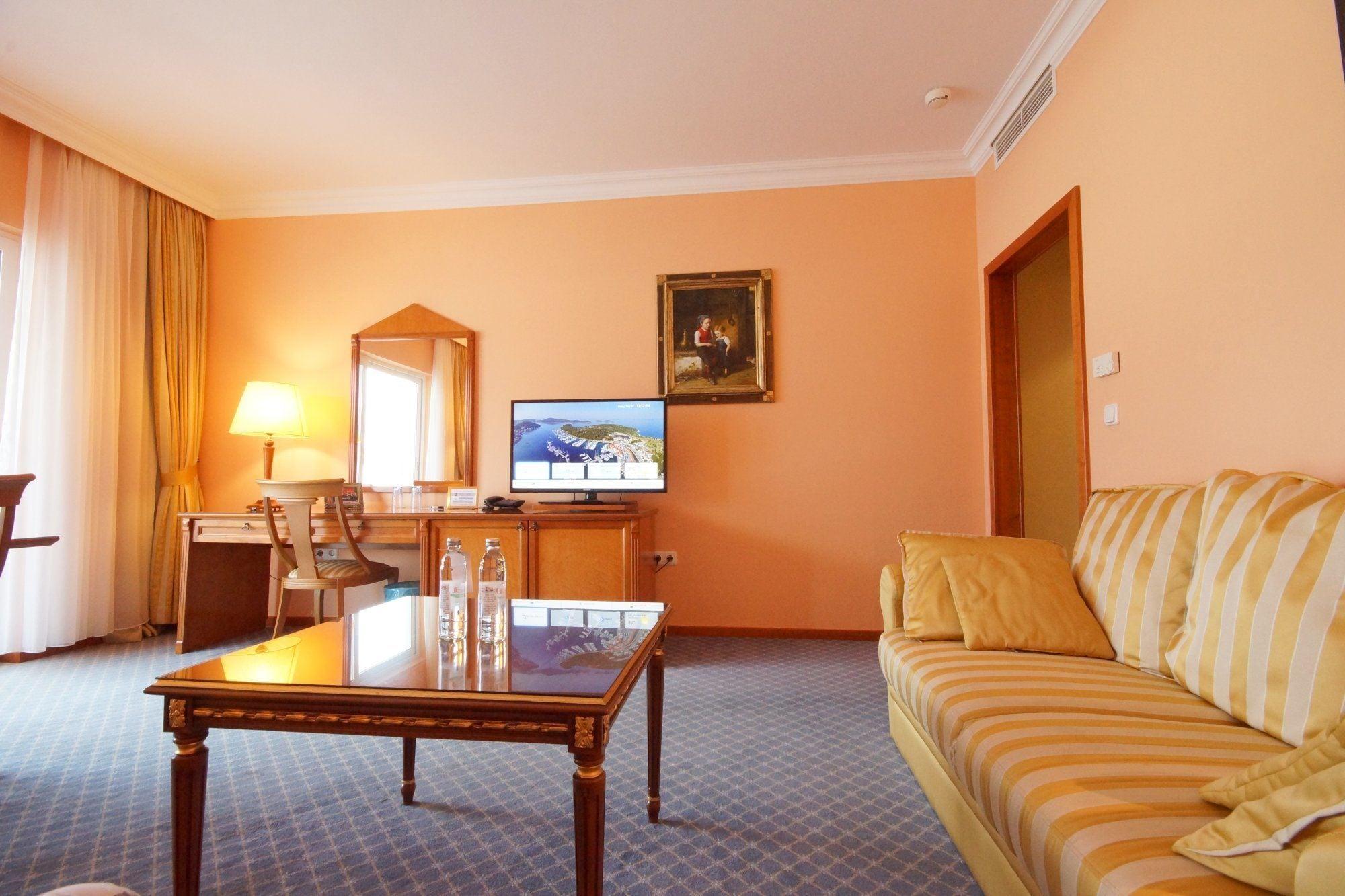 Marina Frapa Resort Rogoznica Bagian luar foto