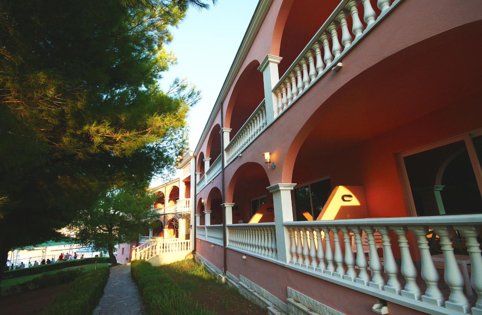 Marina Frapa Resort Rogoznica Bagian luar foto